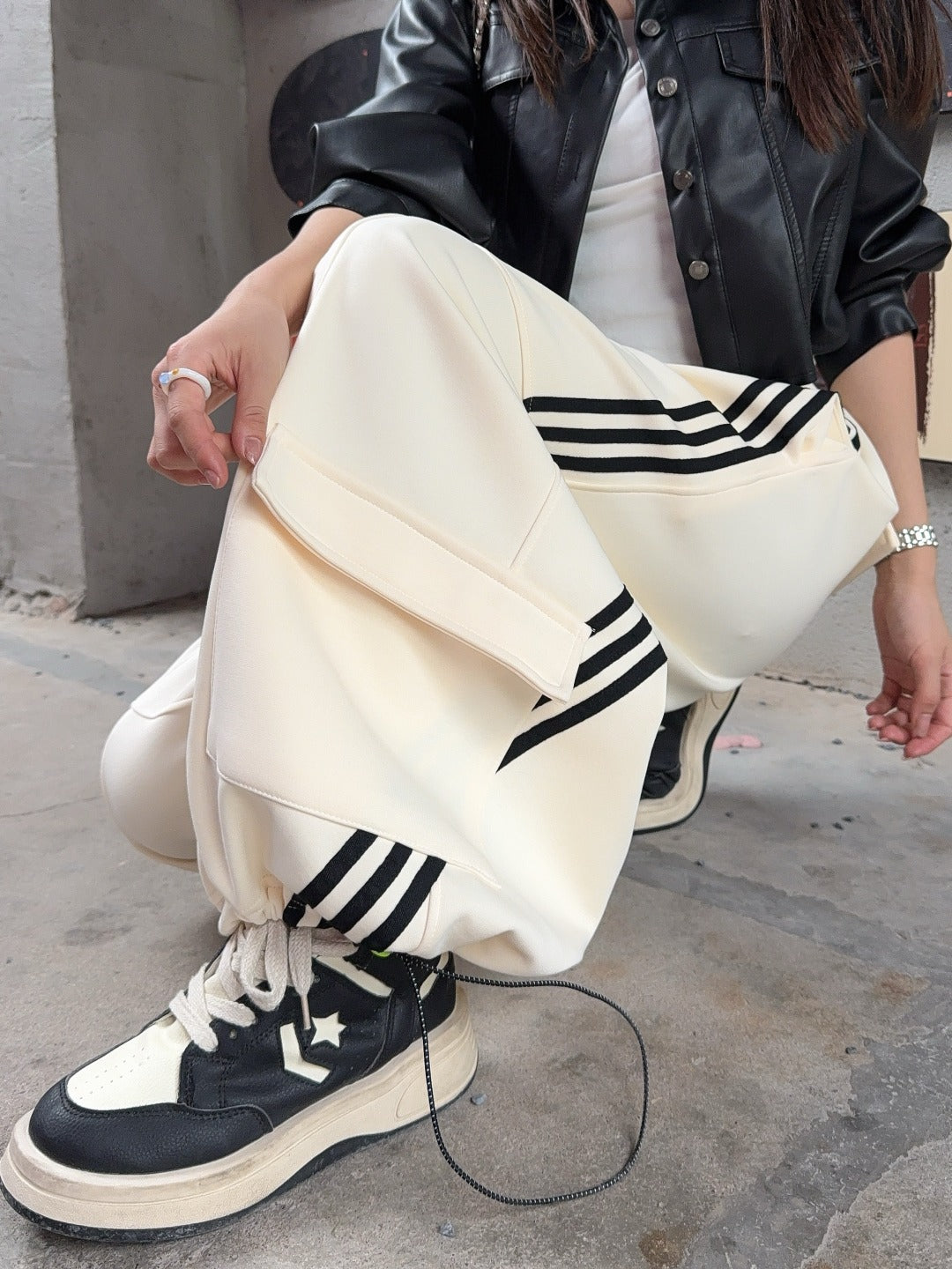 🄶🅁🄾🅄🄽🄳♾🅉🄴🅁🄾25-26SS♾無性別穿搭OverSize美式新款條紋多口袋寬口長褲(現貨優惠)