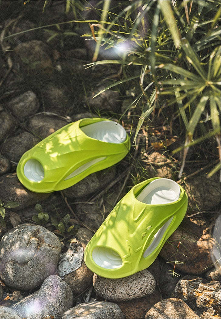 𝔾𝕣𝕠𝕦𝕟𝕕ℤ𝕖𝕣𝕠®-Flexing-shoes✥2024✥美式休閒踩屎感舒適防滑室內外防滑男女情侶拖鞋573