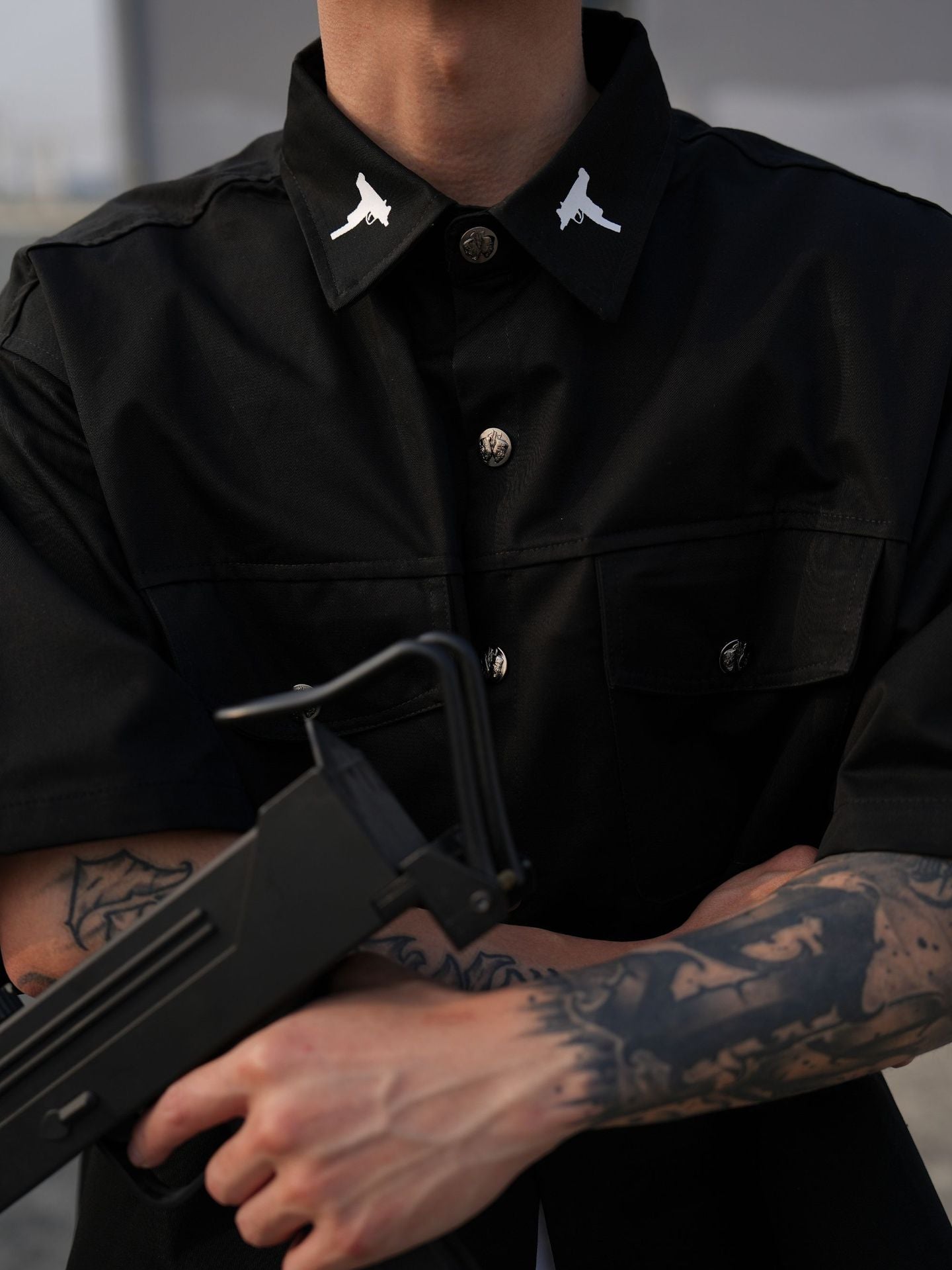 𝔾𝕣𝕠𝕦𝕟𝕕ℤ𝕖𝕣𝕠🎭♠墨西哥♠匪幫⚂2024⚅美式嘻哈寬鬆上衣經典翻領烏茲衝鋒重磅數工作短袖襯衫