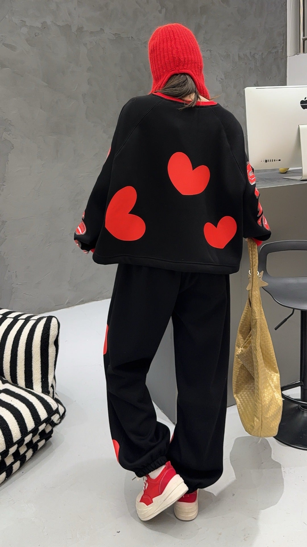🄶🅁🄾🅄🄽🄳♾🅉🄴🅁🄾25-26SS♾無性別穿搭OverSize美式新款滿版油漆心心圓領長袖運動4色套裝(加厚加絨)🔥