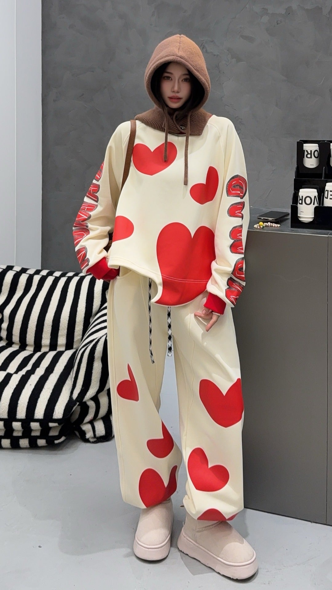 🄶🅁🄾🅄🄽🄳♾🅉🄴🅁🄾25-26SS♾無性別穿搭OverSize美式新款滿版油漆心心圓領長袖運動4色套裝(加厚加絨)🔥