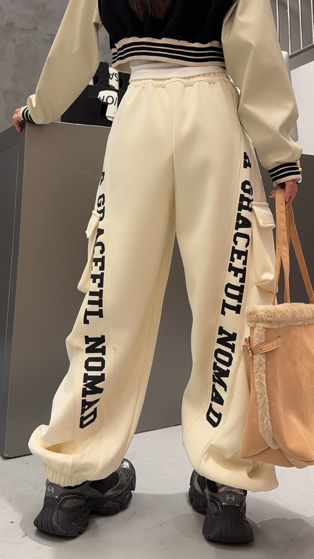 🄶🅁🄾🅄🄽🄳♾🅉🄴🅁🄾25-26SS♾無性別穿搭OverSize美式新款口袋字母彎刀束口長褲