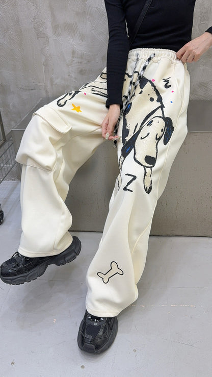🄶🅁🄾🅄🄽🄳♾🅉🄴🅁🄾25-26SS♾無性別穿搭OverSize美式新款塗鴉狗狗寬口長褲(現貨優惠)