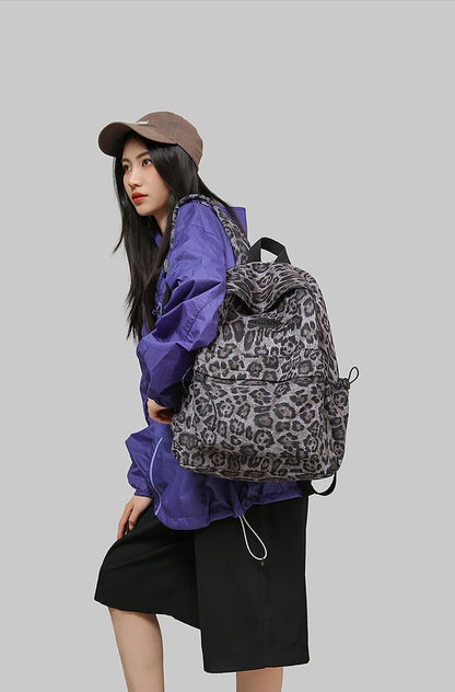 ✥𝔾𝕣𝕠𝕦𝕟𝕕ℤ𝕖𝕣𝕠®✥Deluxe/精選包包系列-美式休閒潮流大容量豹紋雙肩外出學生背包